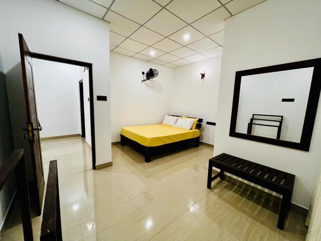 Theon Resort Anuradhapura Exterior foto